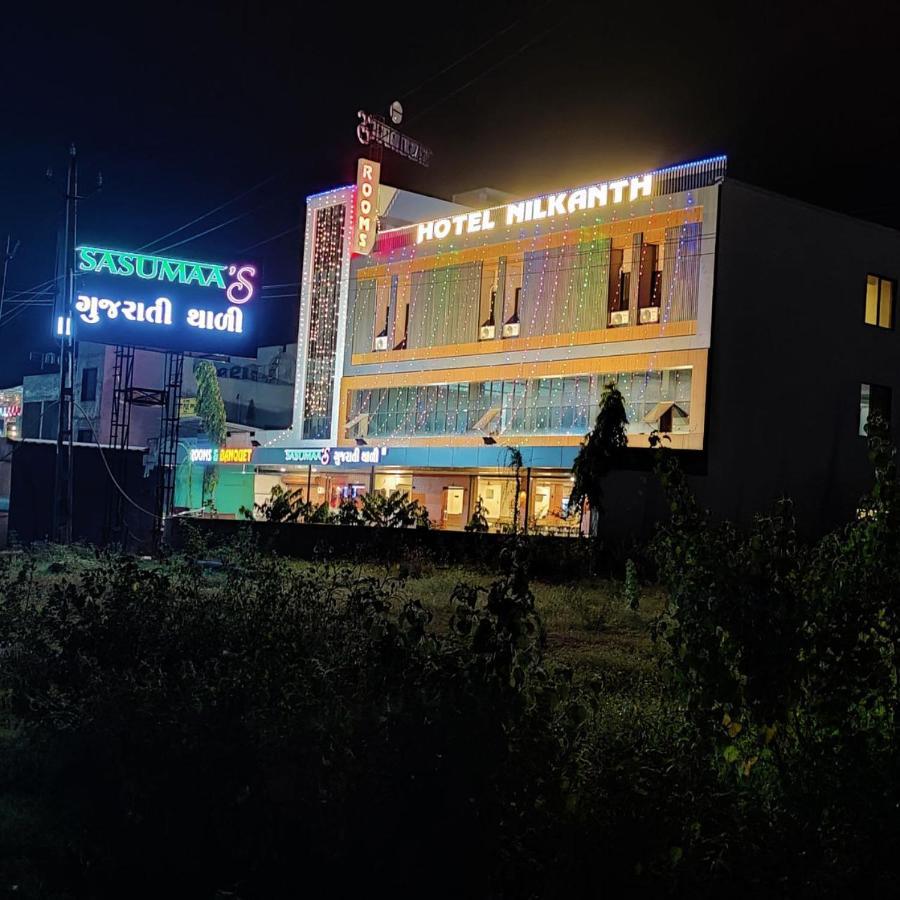 Hotel Nilkanth Navsari Exterior foto